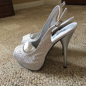 Silver crystal peep toe shoe 5 inch